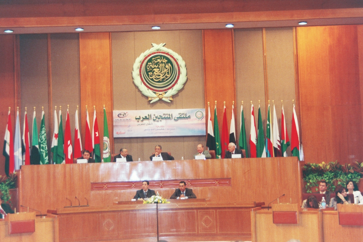 د . أحمد جويلي  فى افتتاح ملتقى المنتجين العرب2006