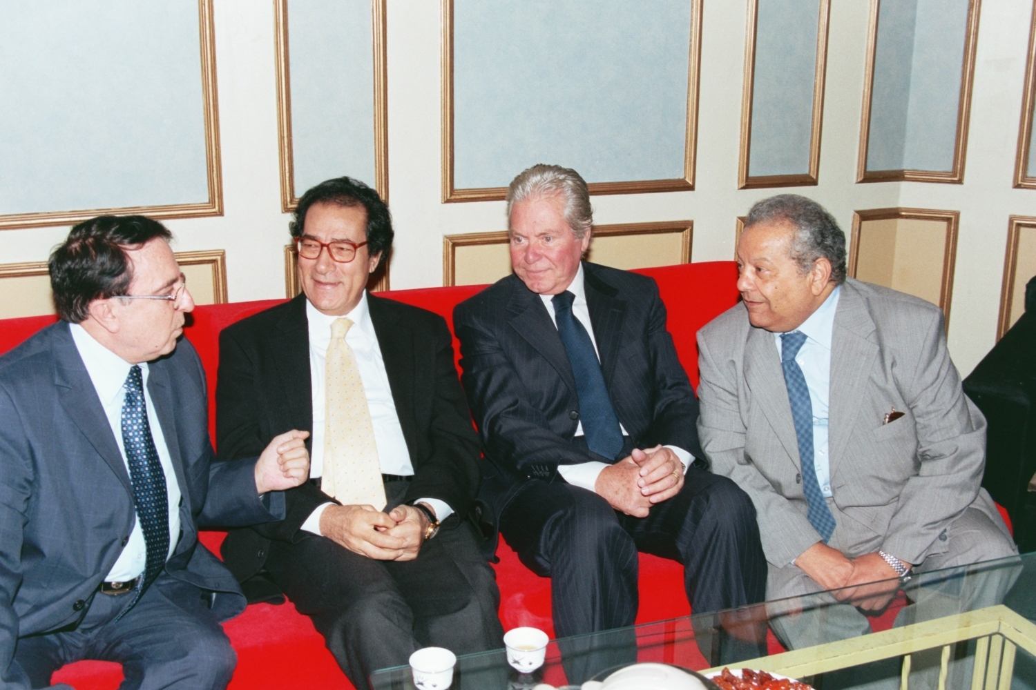 د . أحمد جويلي  فى افتتاح ملتقى المنتجين العرب2006