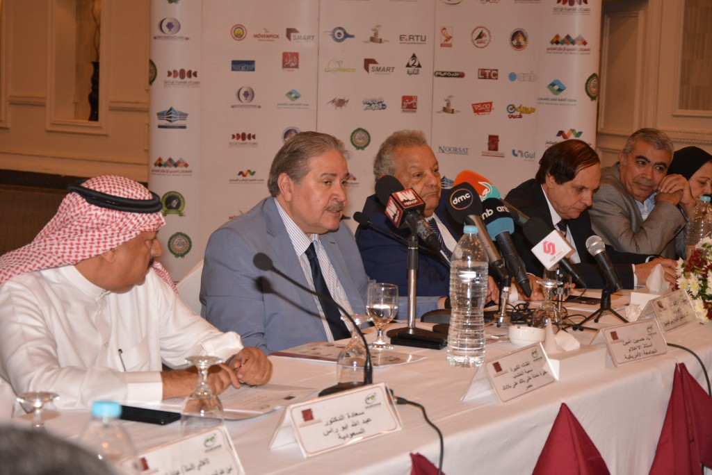 اجتماع اللجنة العليا لمونديال القاهرة للاعمال الفنية والاعلام