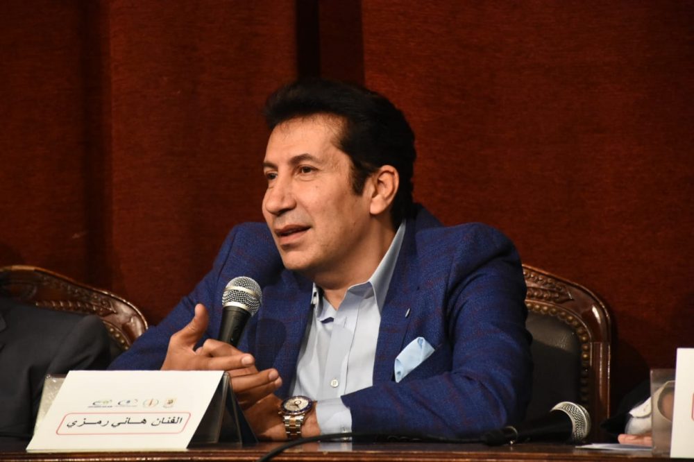 هاني رمزي : تعقدت نفسيا بسبب وجود ٨٠ محاميا في عيلتي.