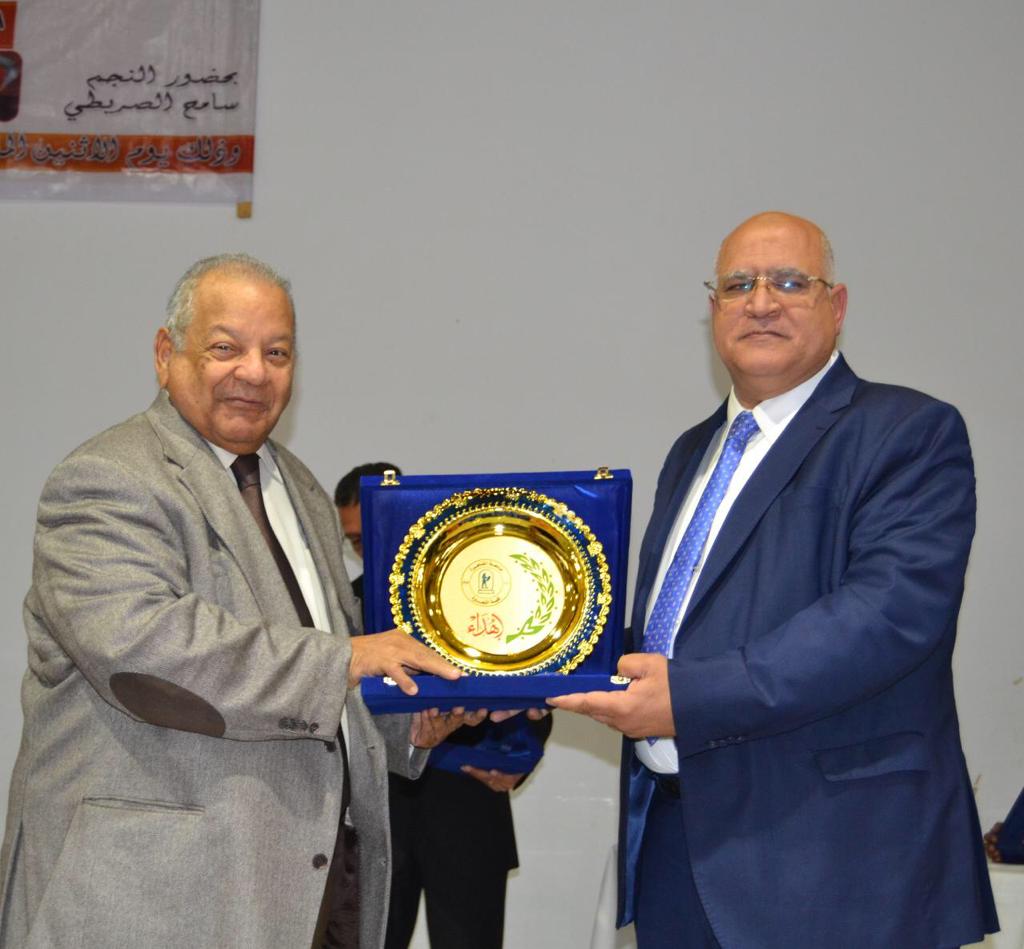 شعبة الاذاعيين العرب تكرم برنامج القناة الثانية المصرية إبن مصر