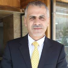 اسامه هيكل ينفخ في قربه مقطوعه ويطالب الدولة  بالتدخل .