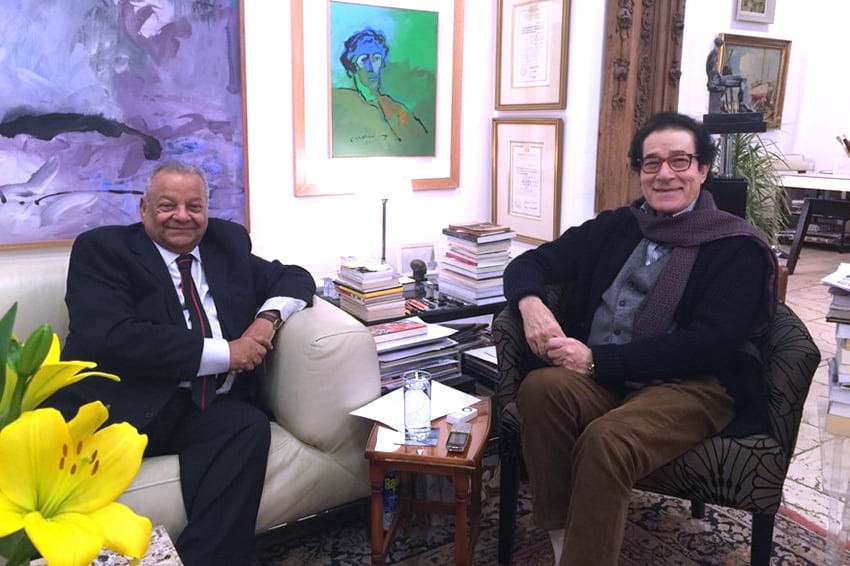 إن كان خوفو وخفرع ومنقرع قد بنوا الأهرامات الثلاثة فاروق حسني باني الرابع